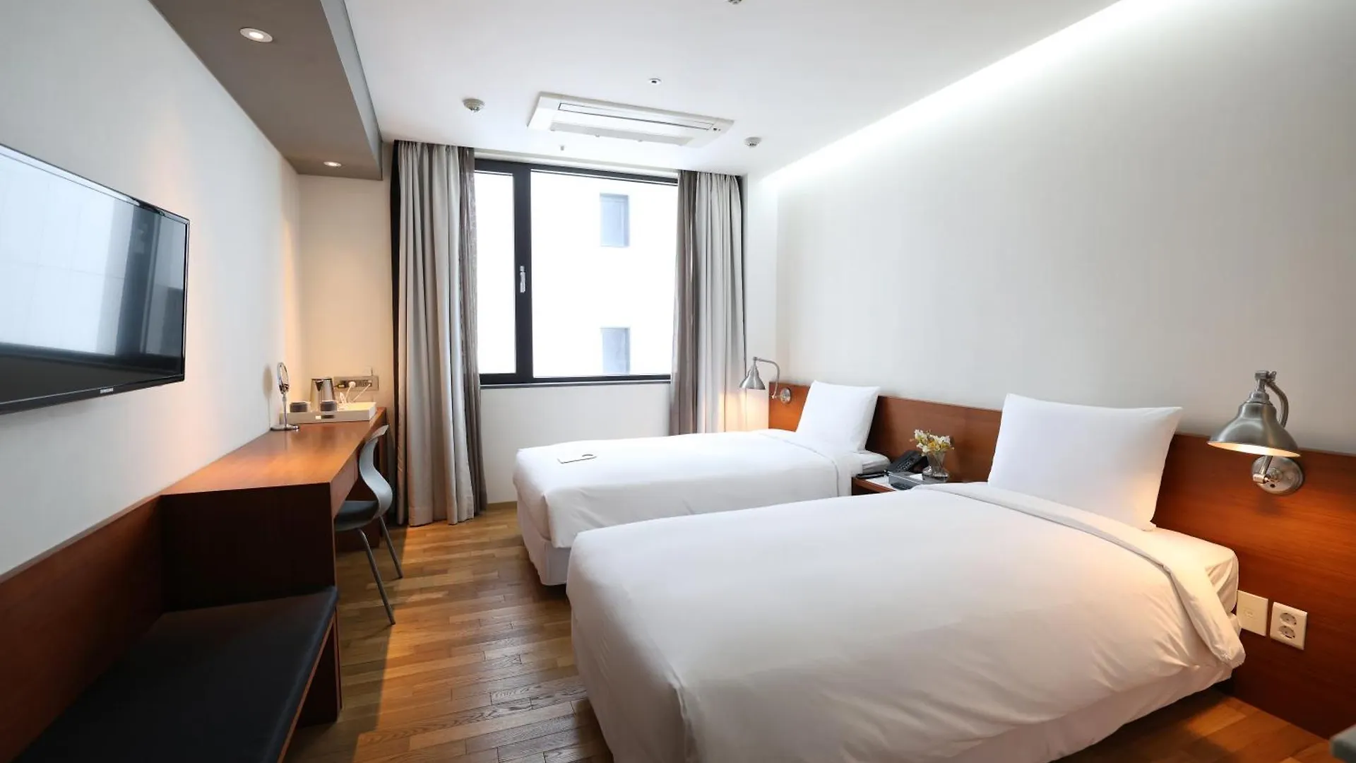 Seoul Hotel Shinshin Myeongdong