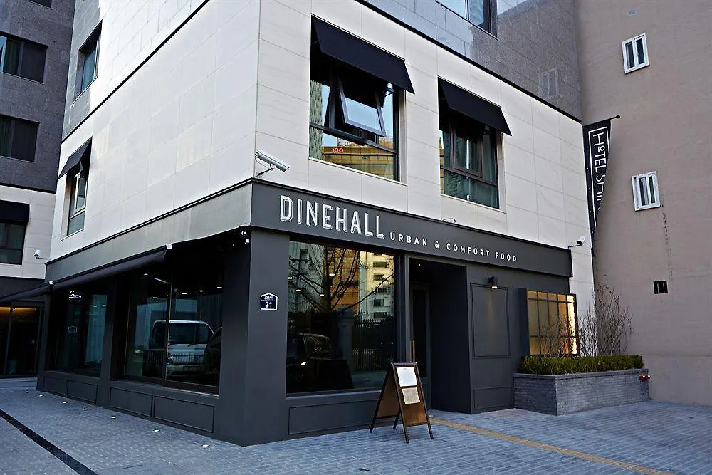 Seoul Hotel Shinshin Myeongdong 3*,